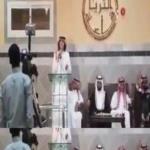 شاهد بالفيديو .. لحظة وفاة شاب سعودي أثناء غنائه بأحد المناسبات